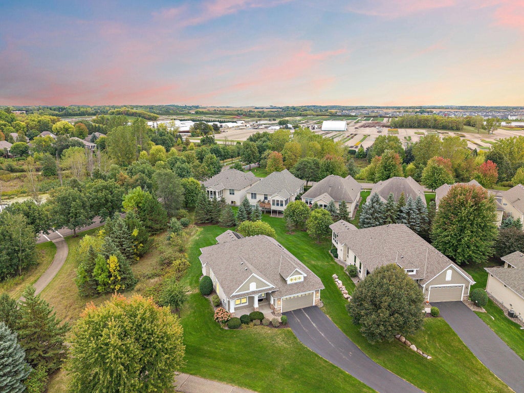 Photo of 10547 Hawthorn Court, Woodbury, MN 55129 (MLS # 7152439)