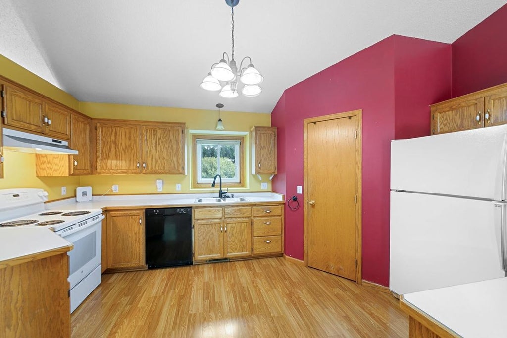 Photo of 1001 5th Avenue NW, Buffalo, MN 55313 (MLS # 7139086)