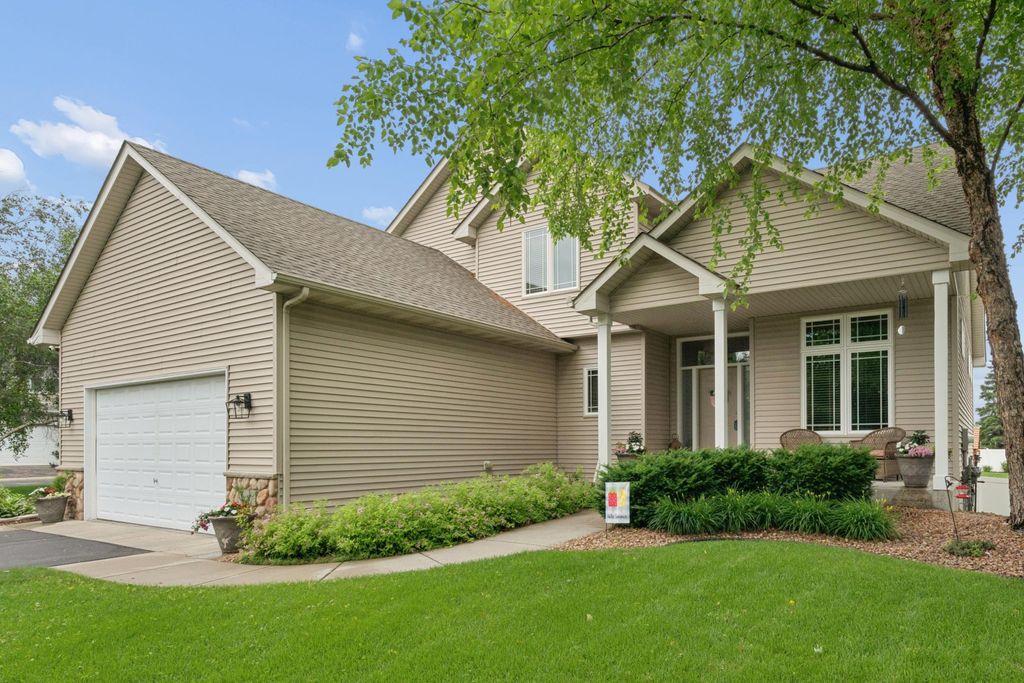 Photo of 1803 Countryside Drive, Shakopee, MN 55379 (MLS # 7088831)