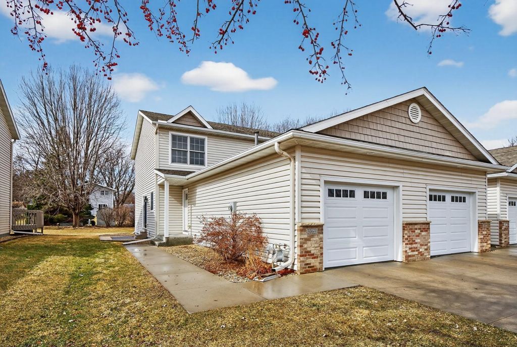 Photo of 3069 Venice Lane NW, Rochester, MN 55901 (MLS # 7036619)