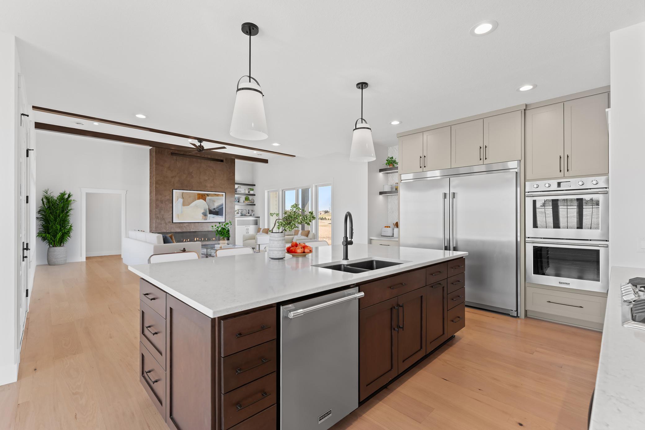 Rochester, Minnesota, 55901, United States, 4 Bedrooms Bedrooms, ,4 BathroomsBathrooms,Residential,Active,2037566