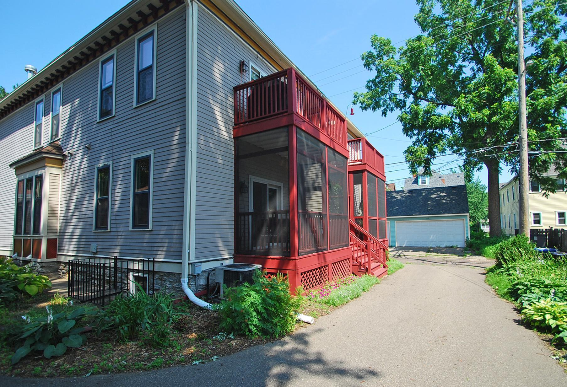 214 Mackubin Street