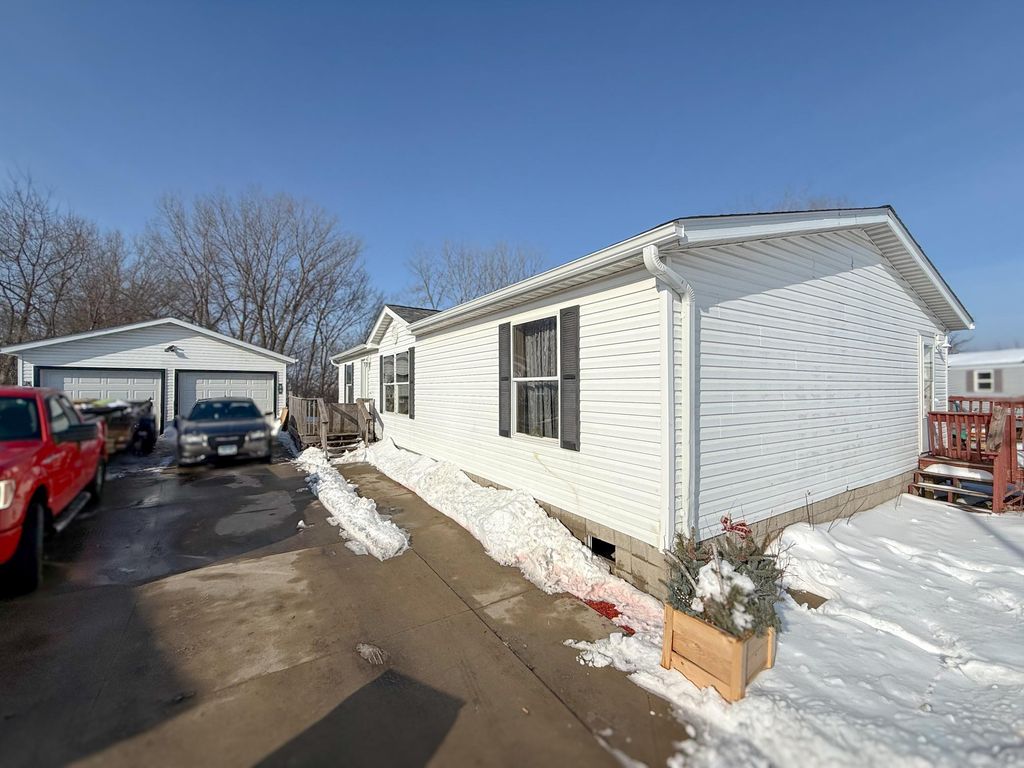 Photo of 494 18th Street, Zumbrota, MN 55992 (MLS # 7039100)