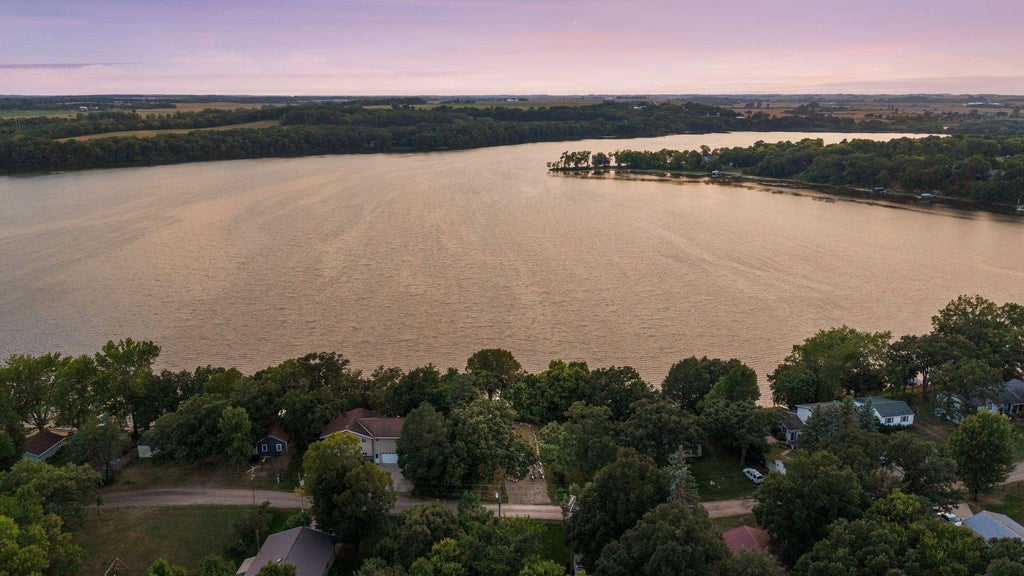 Photo of 20805 Edgewater Road, Richmond, MN 56368 (MLS # 7127660)