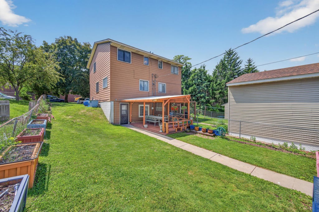 Photo of 479 Jessamine Avenue E, Saint Paul, MN 55130 (MLS # 7077430)