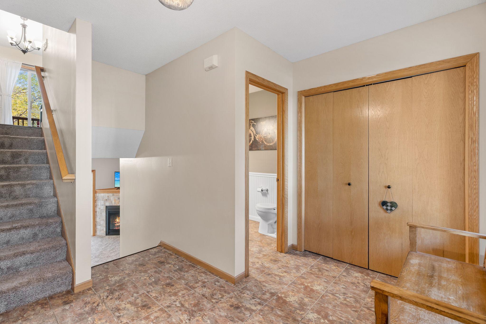 5655 138th Street N