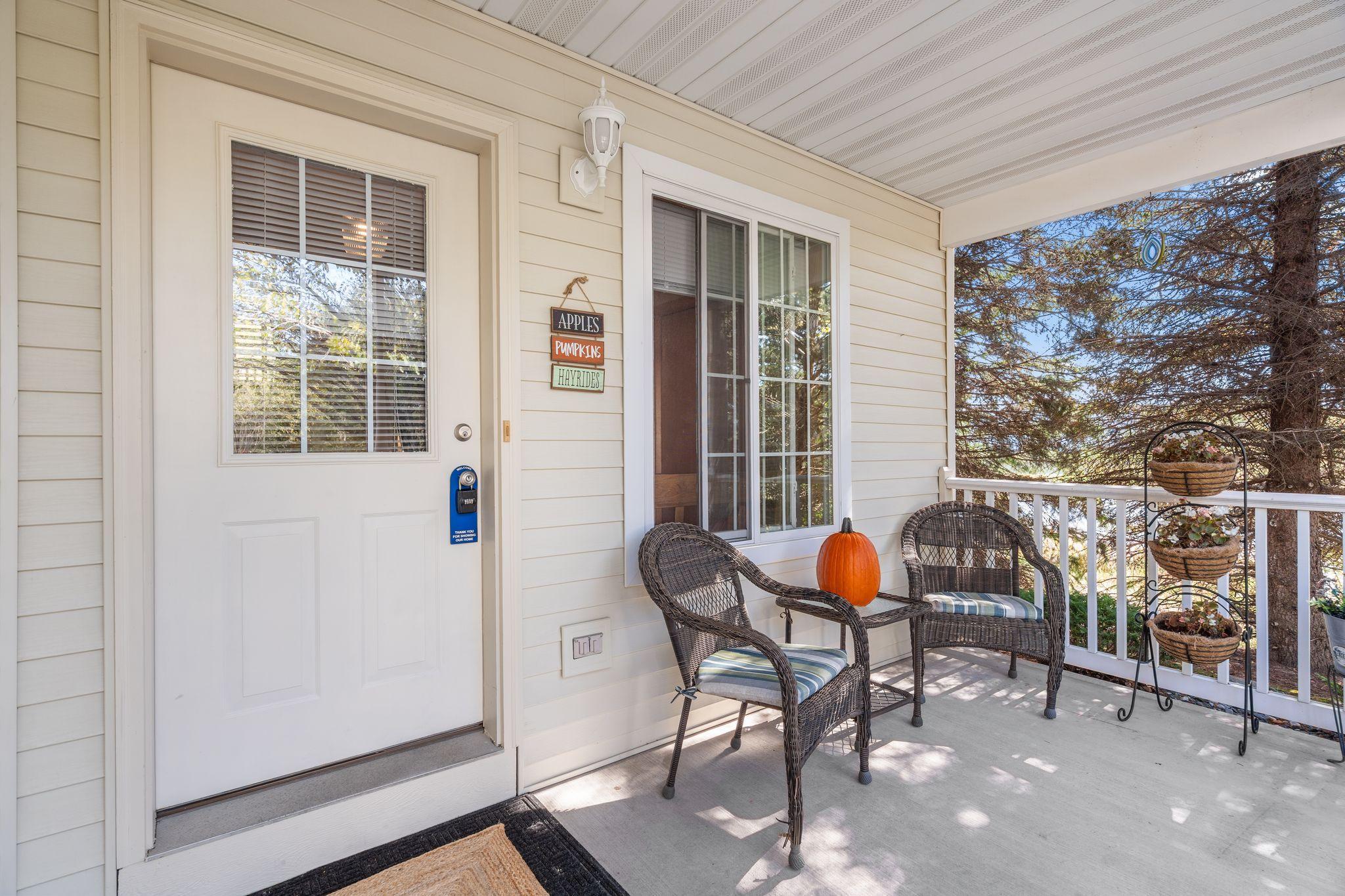 5655 138th Street N