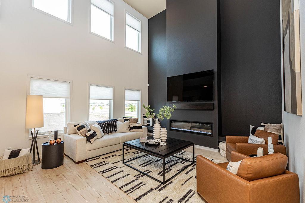 Horace, North Dakota 58047, United States, 4 Bedrooms Bedrooms, ,3 BathroomsBathrooms,Residential,Active,257263