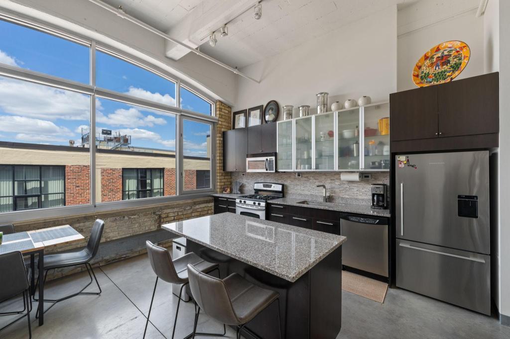 Photo of 700 Washington Ave AVE N #606, Minneapolis, MN 55401 (MLS # 7121719)