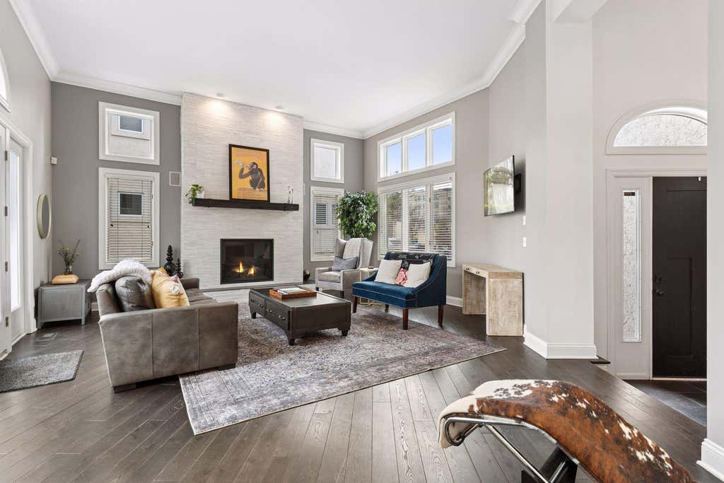 Photo of 423 River Street, Minneapolis, MN 55401 (MLS # 7092244)
