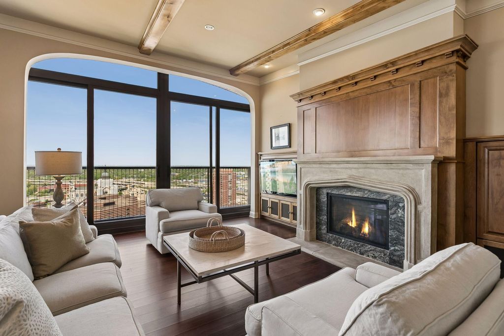 Photo of 1201 Yale Place #2303, Minneapolis, MN 55403 (MLS # 7077442)