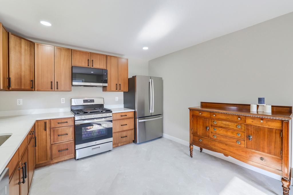 Photo of 3694 Upper 73rd Street E, Inver Grove Heights, MN 55076 (MLS # 7115436)
