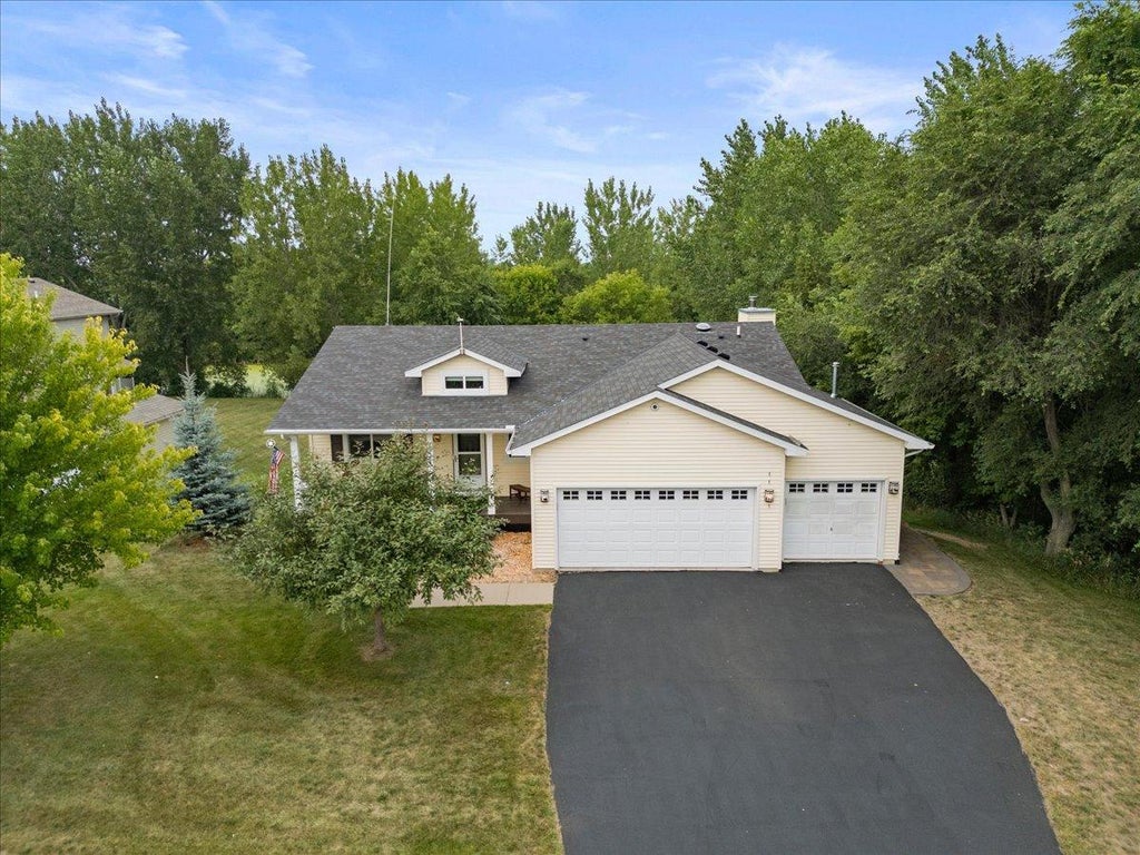 Photo of 921 Aspen Lane, Montrose, MN 55363 (MLS # 7126054)