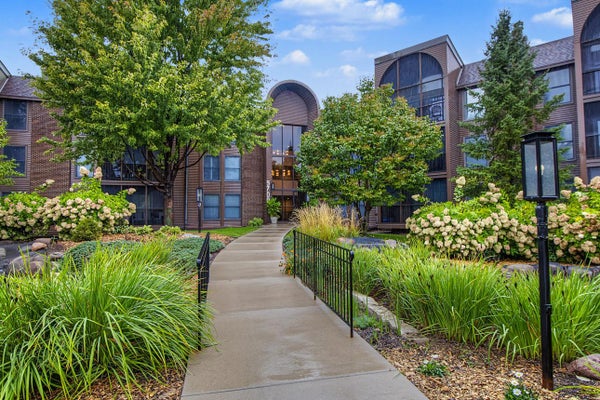 9700 PORTLAND AVE S UNIT 128, MINNEAPOLIS, MN 55420 - Image 090b772c04872f61d04c4d6c94de35f9/1638637906