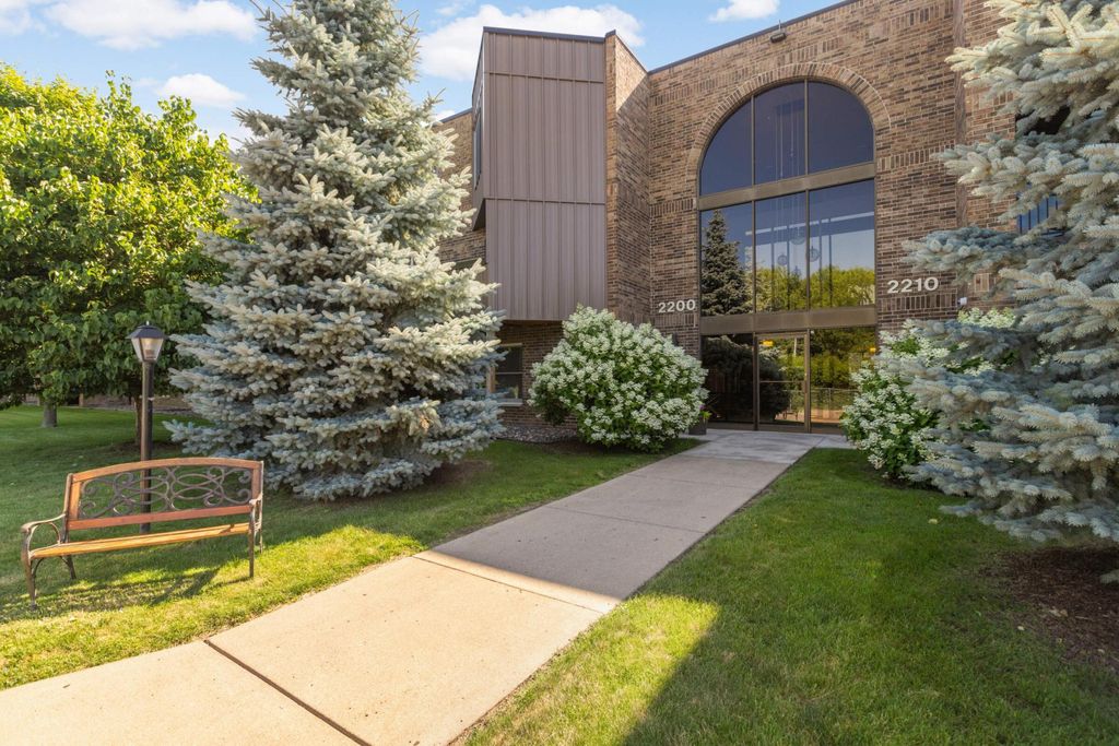 Photo of 2210 Midland Grove Road #306, Roseville, MN 55113 (MLS # 7031416)