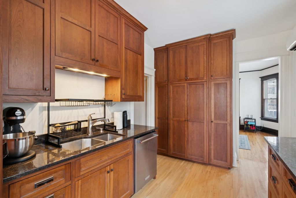 Photo of 2120 Emerson Avenue S, Minneapolis, MN 55405 (MLS # 7027897)