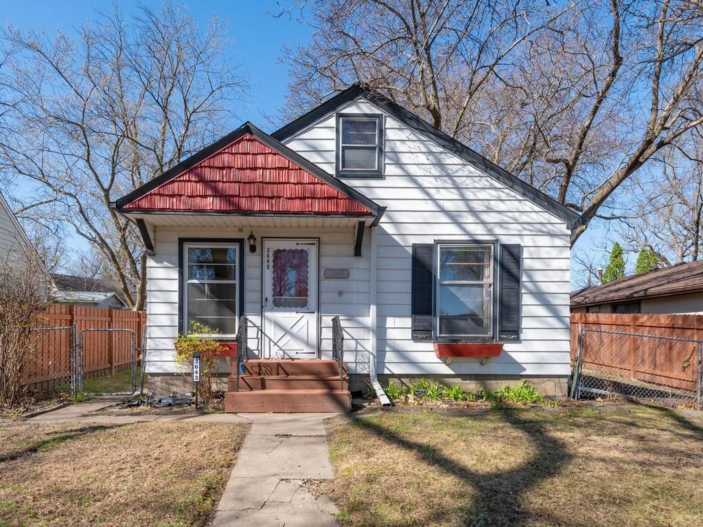 Photo of 3643 Halifax Avenue N, Robbinsdale, MN 55422 (MLS # 7056433)