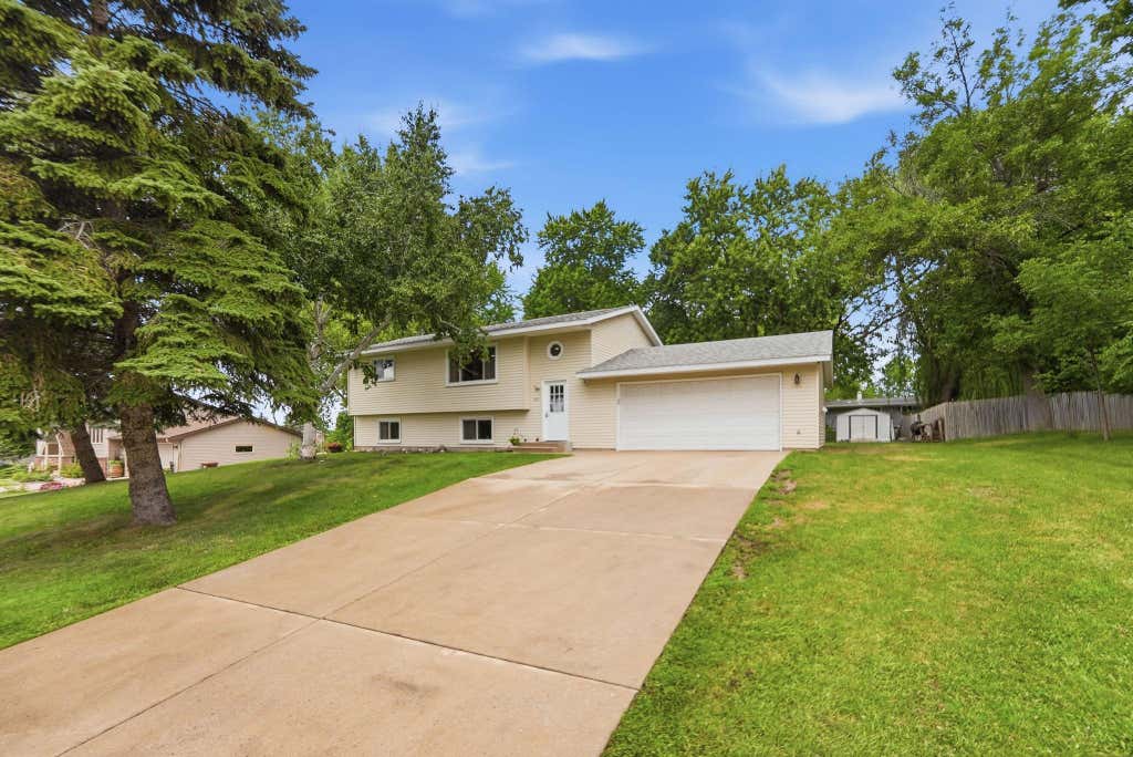 Photo of 303 Upplanda Street, Buffalo, MN 55313 (MLS # 7114221)