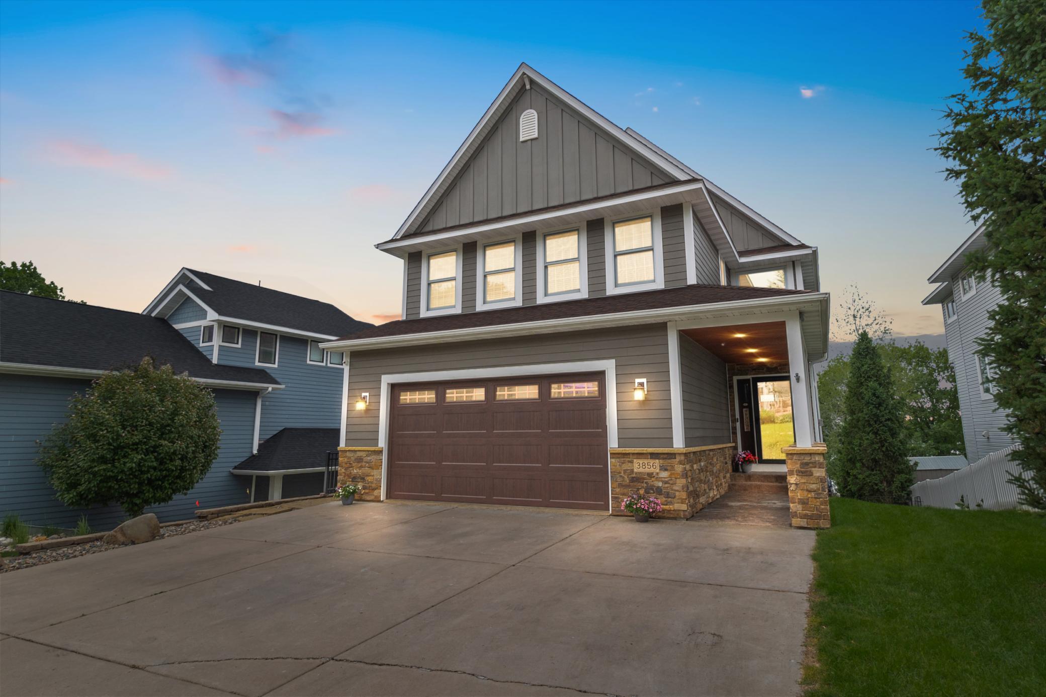 3856 Green Heights Trail SW