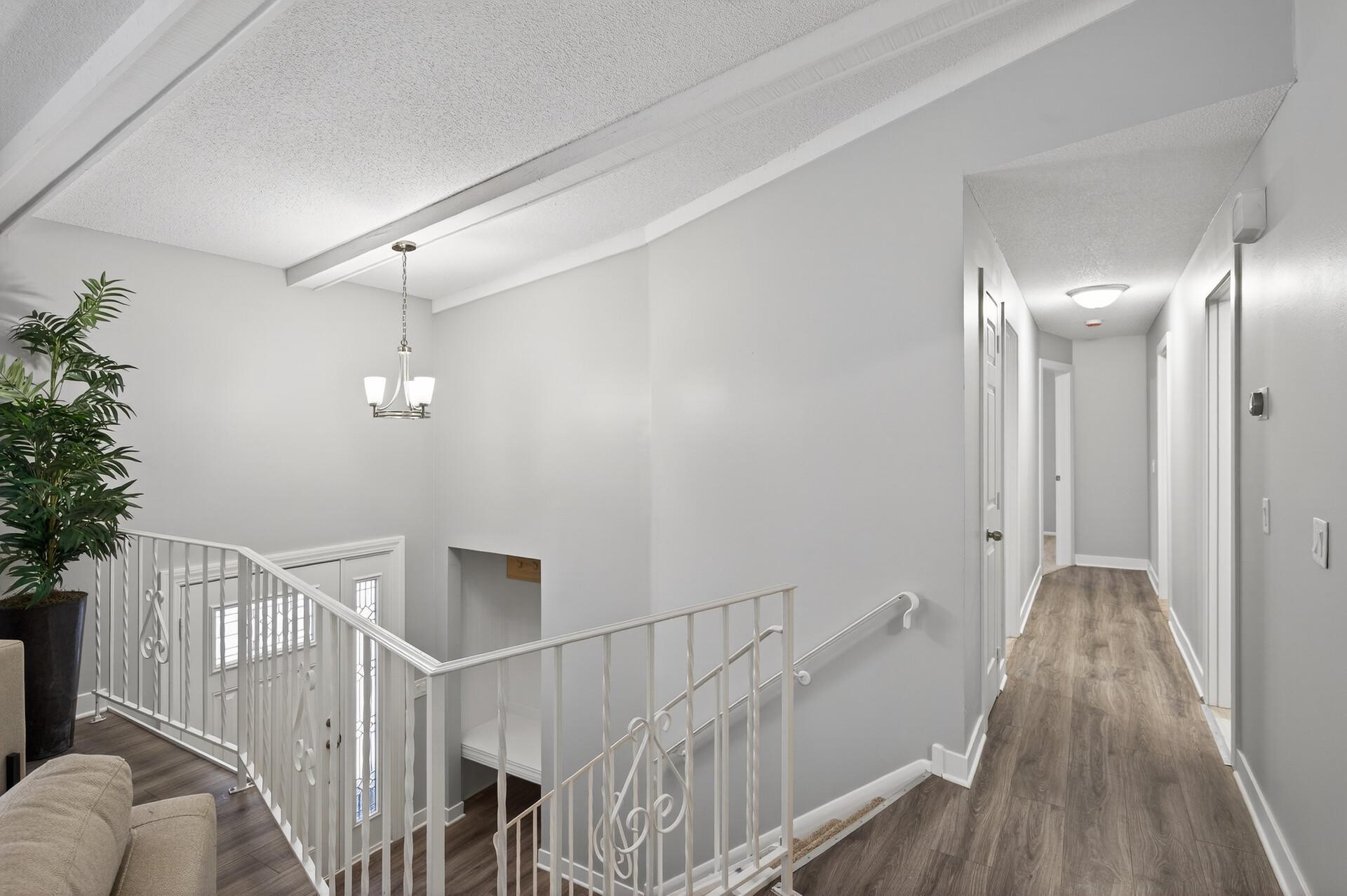 6608 Edgemont Boulevard N