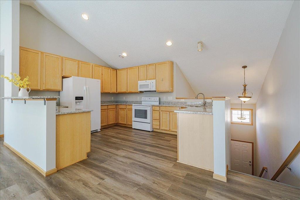 Photo of 7813 Elm Grove Avenue, New Hope, MN 55428 (MLS # 7026090)