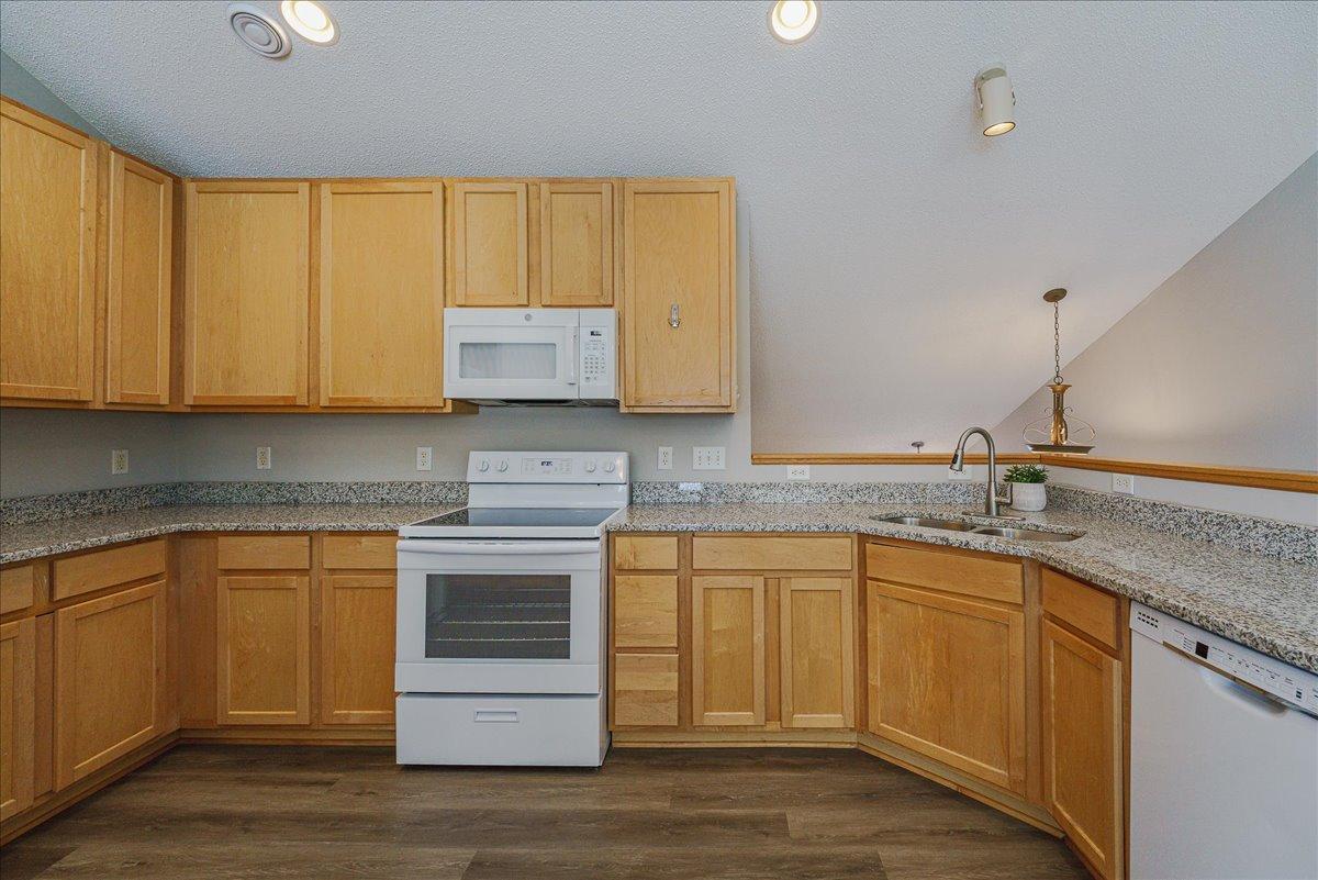 7813 Elm Grove Avenue