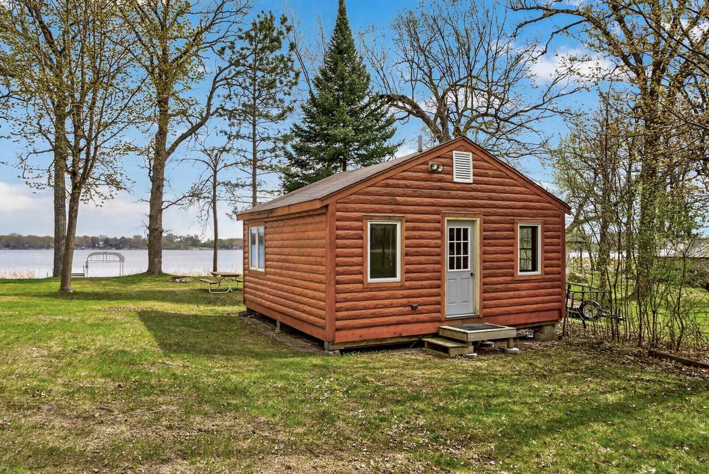 Photo of 11056 Hoyer Avenue NW, Annandale, MN 55302 (MLS # 7068142)