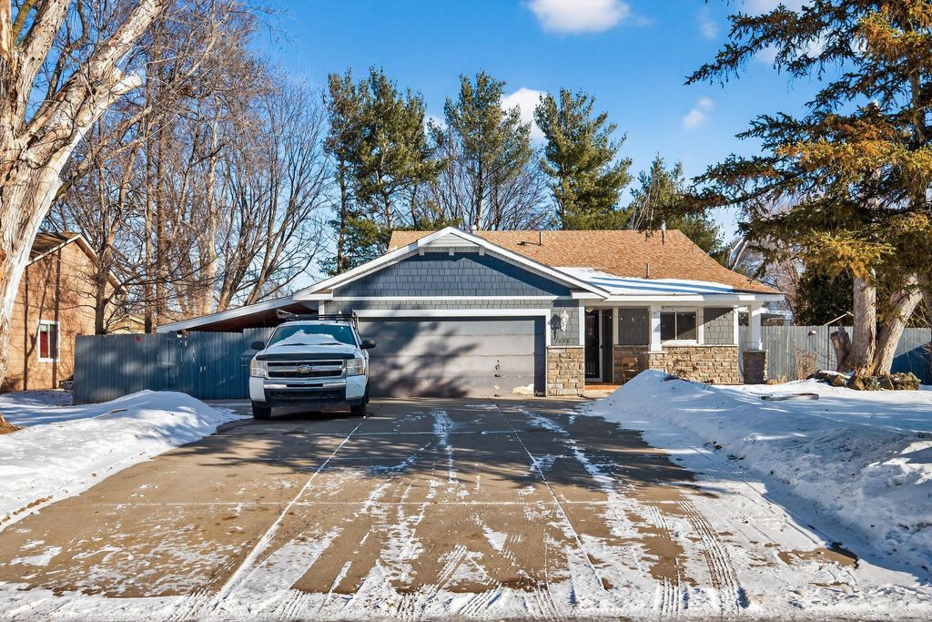 Photo of 7448 Louisiana Avenue N, Brooklyn Park, MN 55428 (MLS # 7014376)