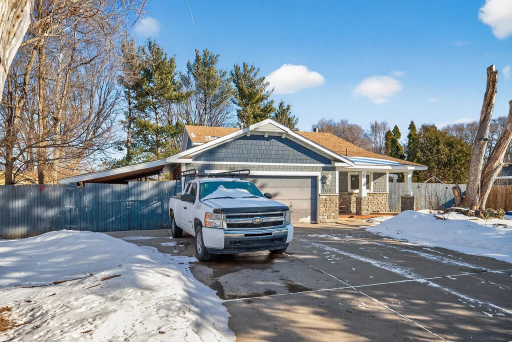 Photo of 7448 Louisiana Avenue N, Brooklyn Park, MN 55428 (MLS # 7014376)