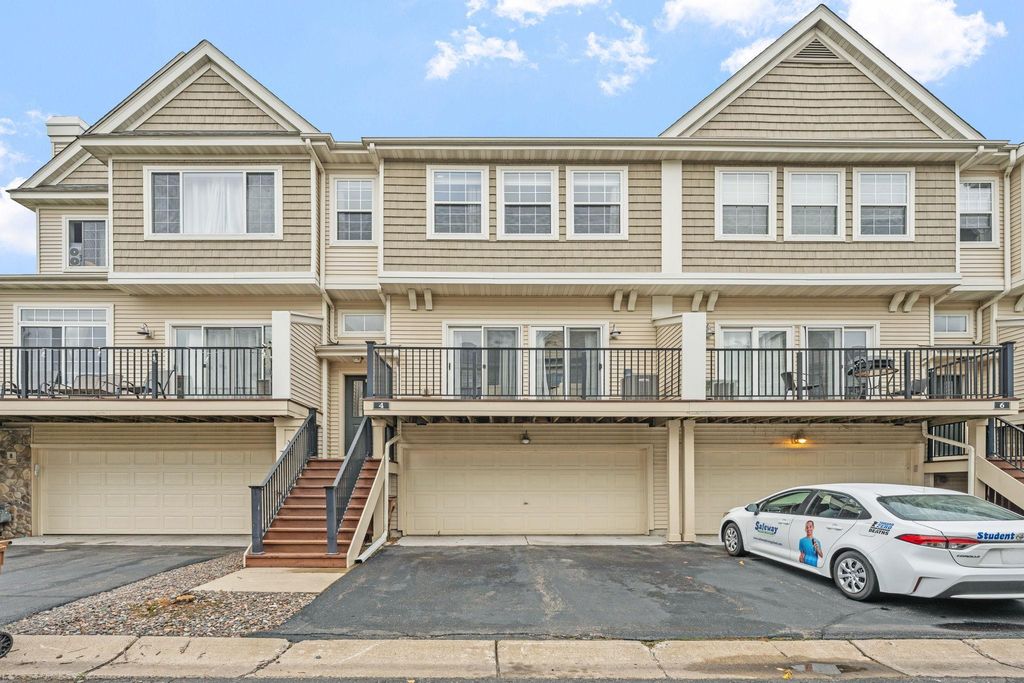 Photo of 4353 Victor Path #4, Hugo, MN 55038 (MLS # 7076967)