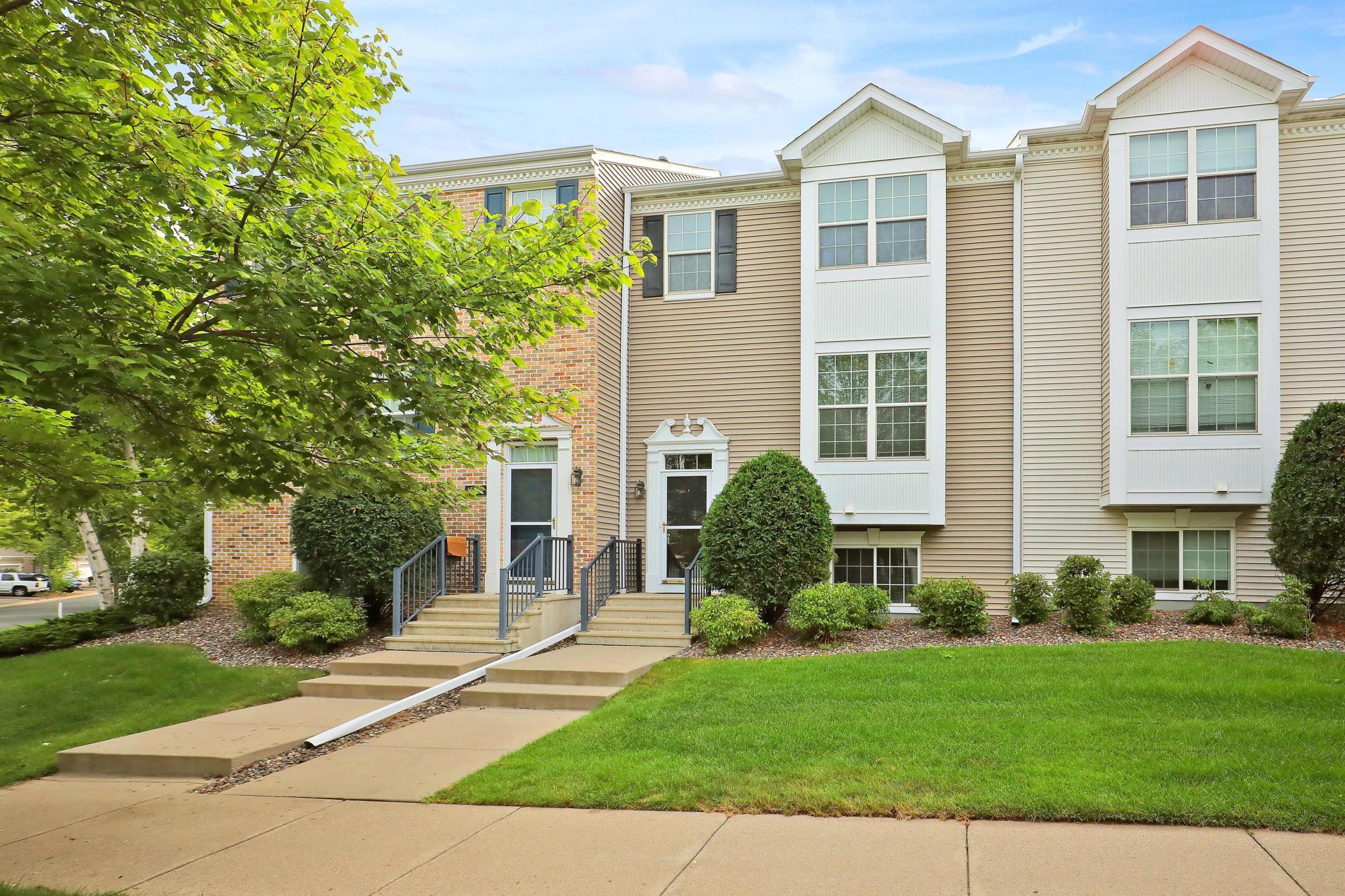 Photo 1 of 29 — 15564 Lilac Drive, Eden Prairie, MN 55347
