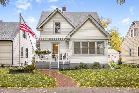 1211 Juliet Avenue Saint Paul MN 55105