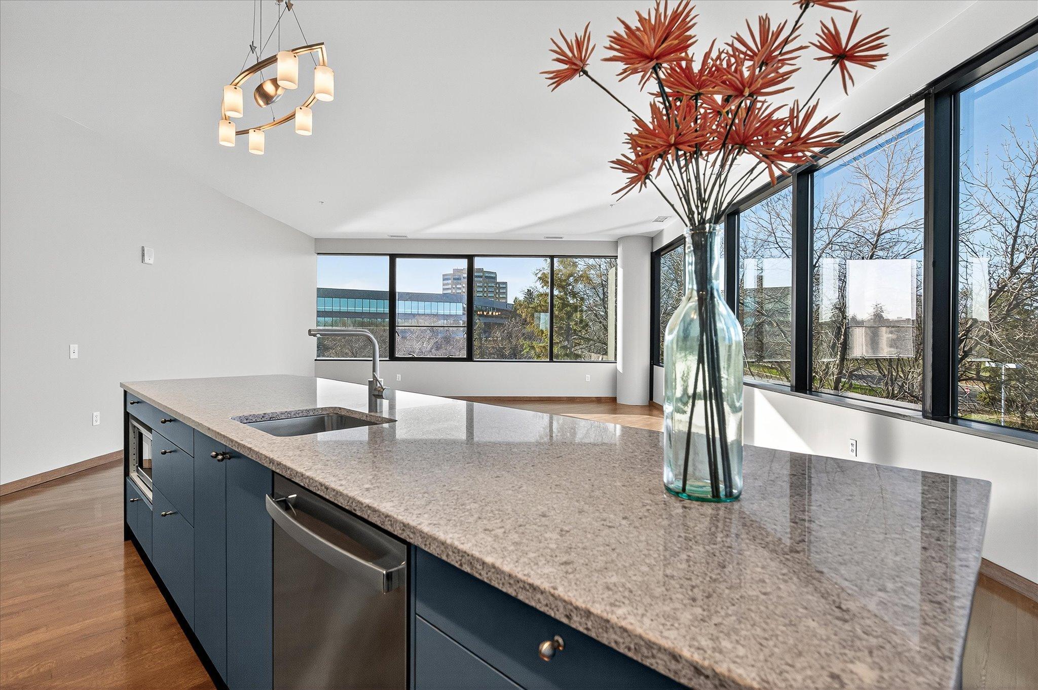 5601 Smetana Drive 304