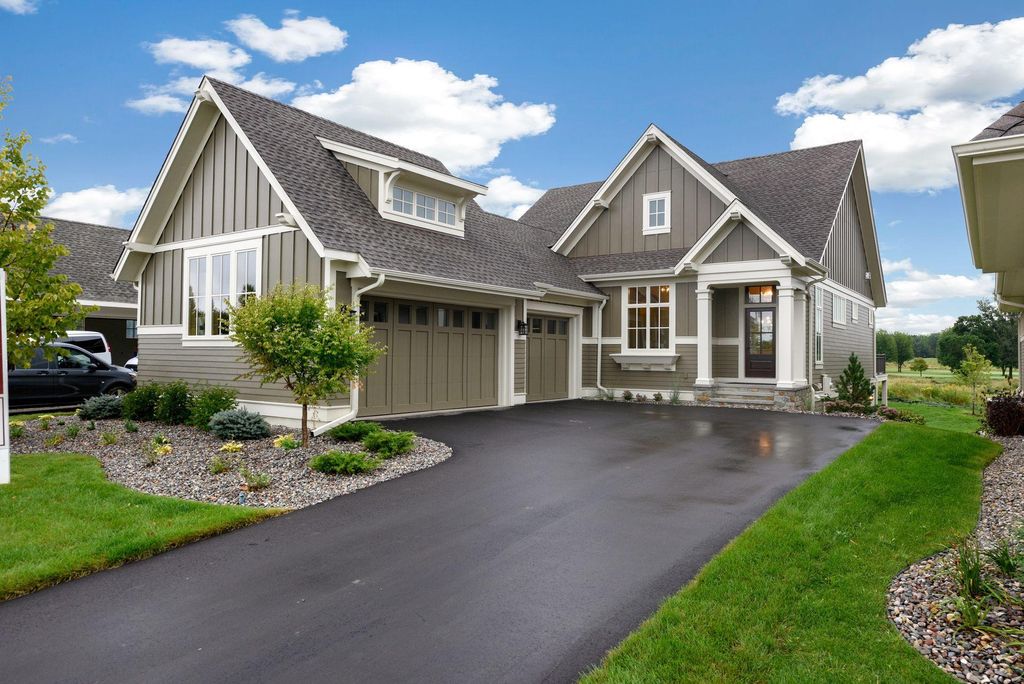 Photo of 1500 Avienda Lane, Chanhassen, MN 55317 (MLS # 6657205)