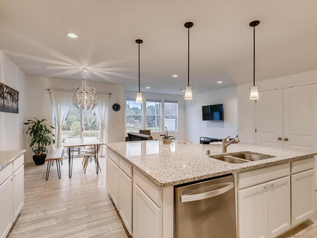 Photo of 718 Maggie Way, Chanhassen, MN 55317 (MLS # 7031206)