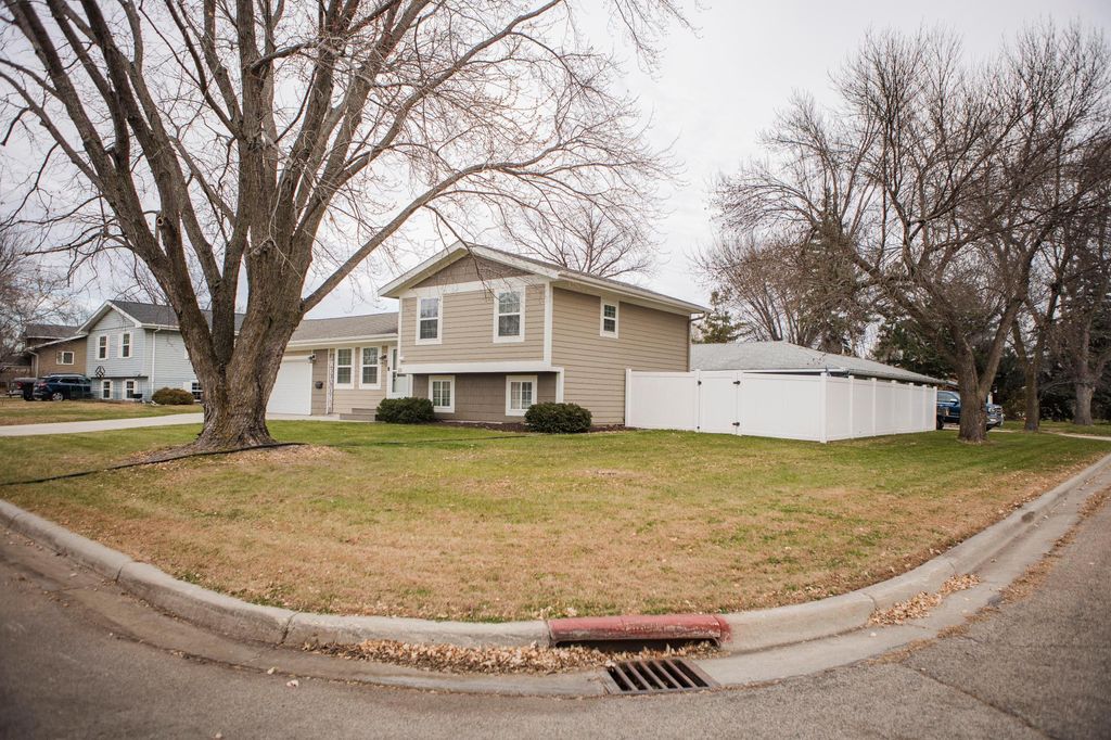 Photo of 15 Highland Drive, Morris, MN 56267 (MLS # 6822013)