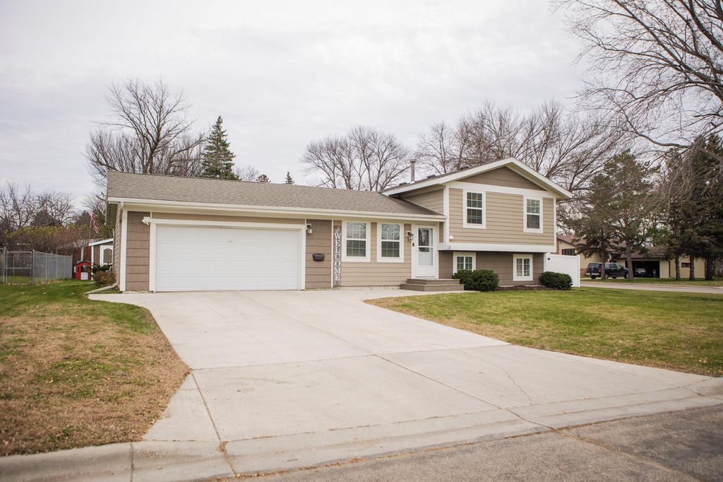 Photo of 15 Highland Drive, Morris, MN 56267 (MLS # 6822013)