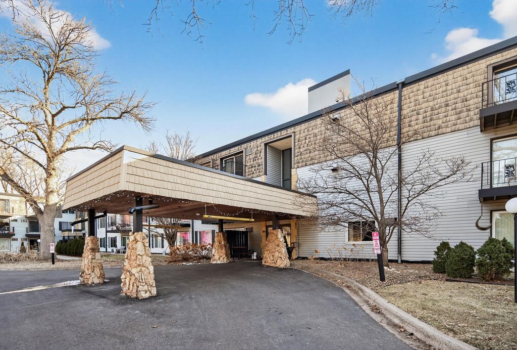 Photo of 181 Little Canada Road E #334, Little Canada, MN 55117 (MLS # 7027920)