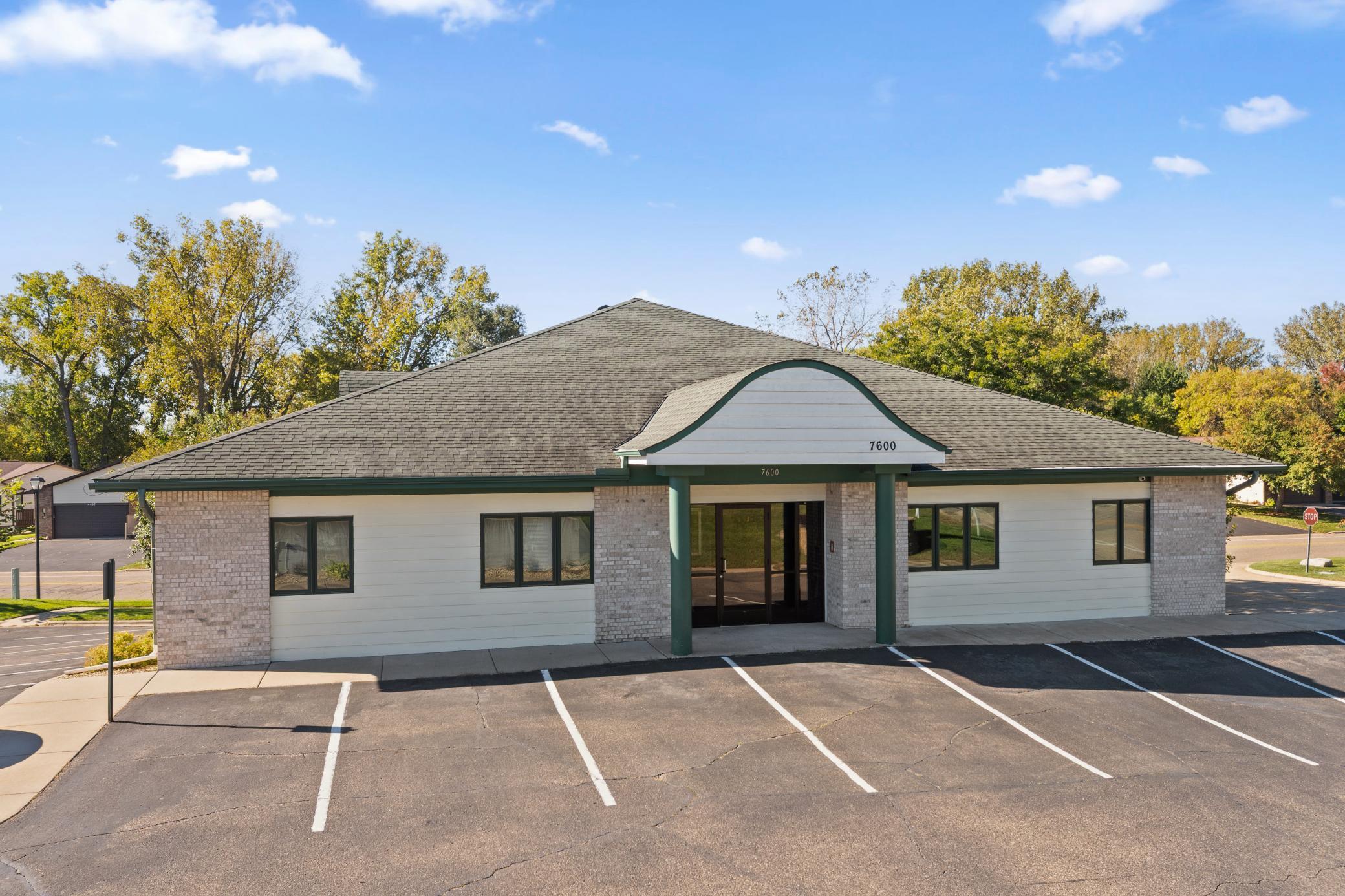 7600 143rd Street W