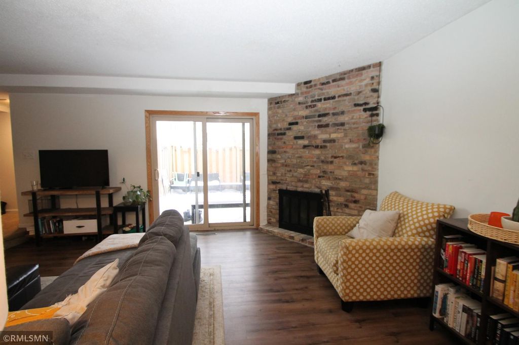 Photo of 2543 Unity Avenue N, Golden Valley, MN 55422 (MLS # 6824906)