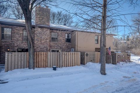 2543 Unity Avenue N Golden Valley MN 55422