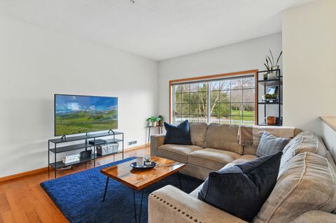 324 Willoughby Way W Minnetonka MN 55305