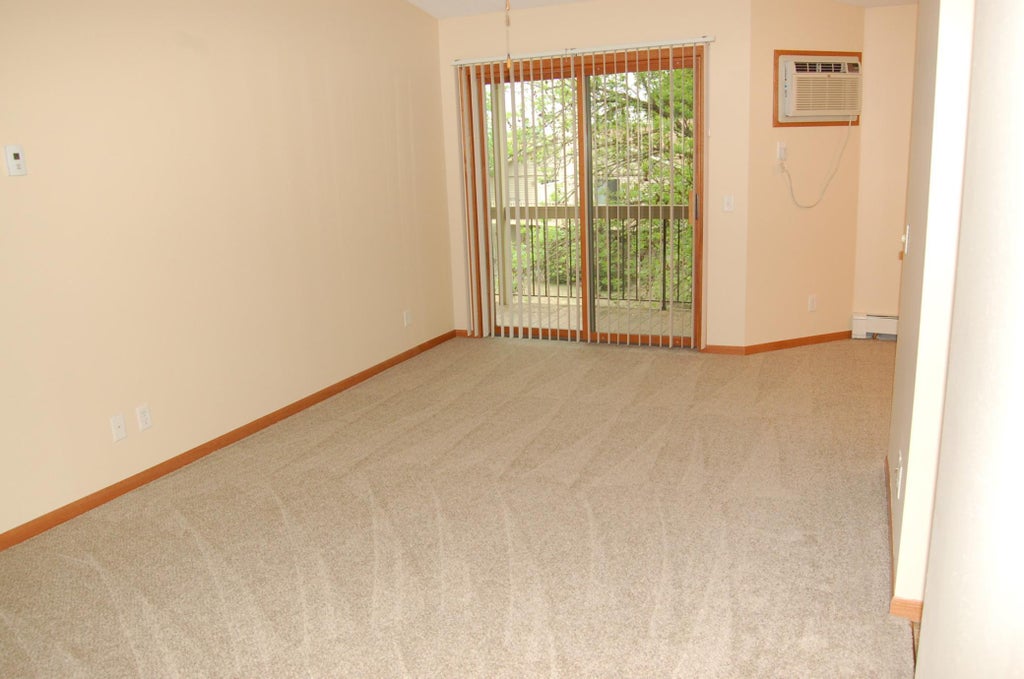 Photo of 14839 Endicott Way #311, Apple Valley, MN 55124 (MLS # 7146677)