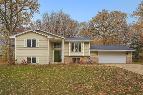 538 Devonshire Drive Norwood Young America MN 55397