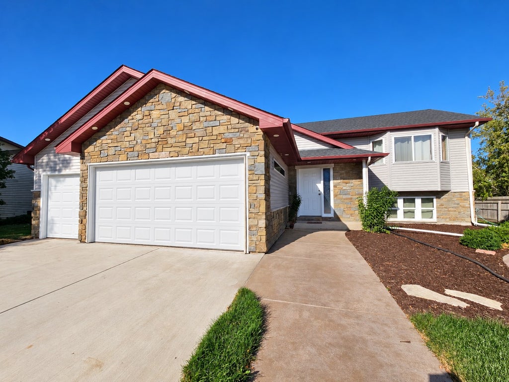 Photo of 111 Hill Street, Montrose, MN 55363 (MLS # 7149957)