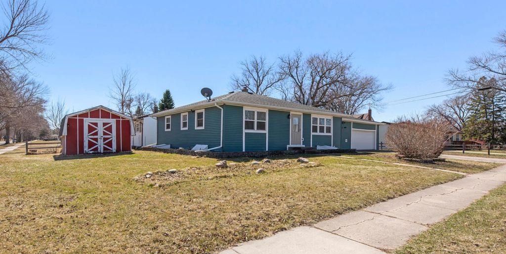 Photo of 1409 13th Avenue N, Moorhead, MN 56560 (MLS # 7054656)