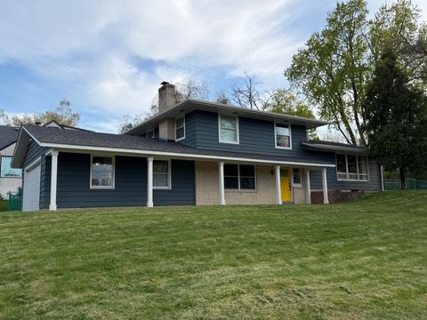1046 Brooks Avenue W Saint Paul MN 55113