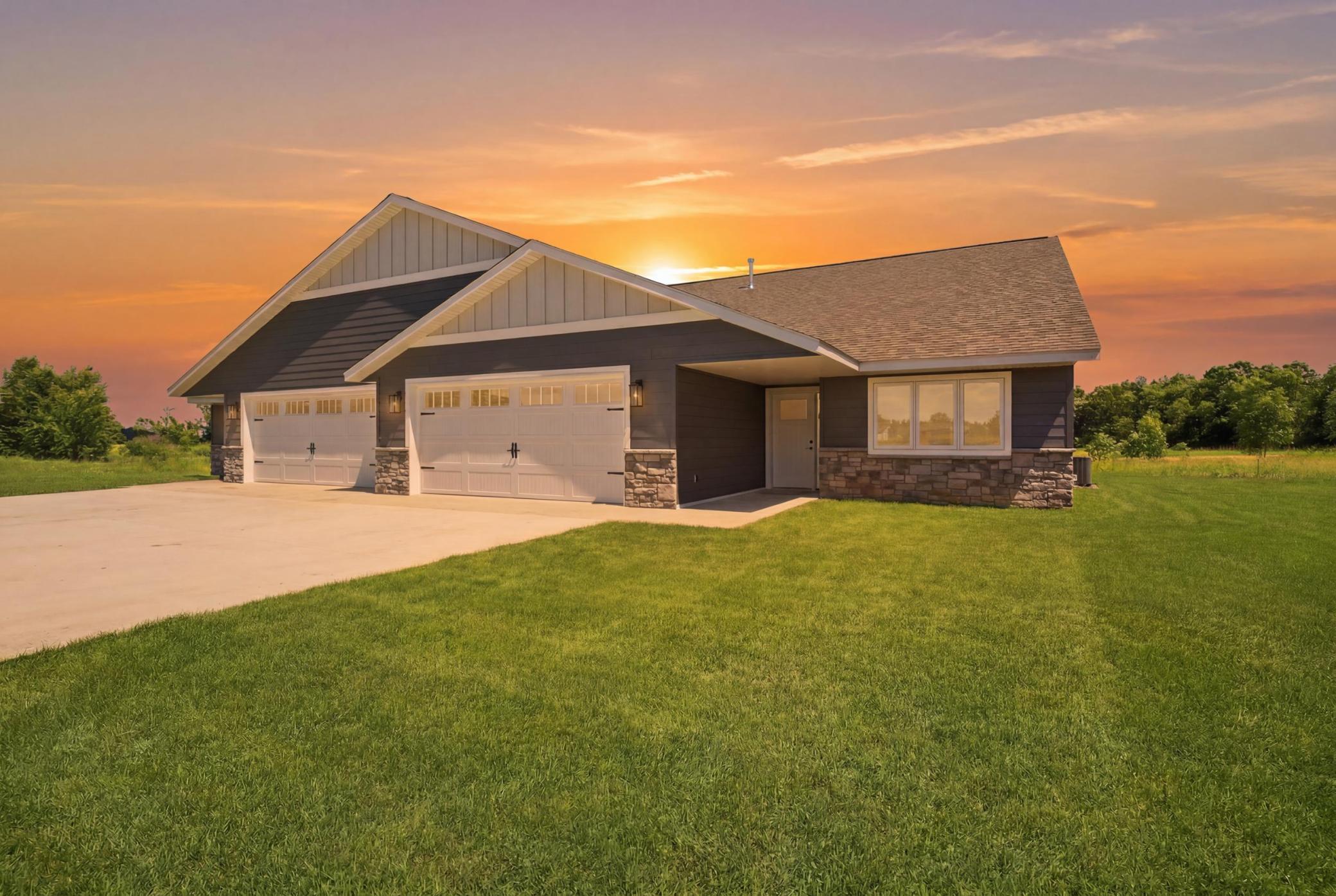 381 Old Glory Drive NE