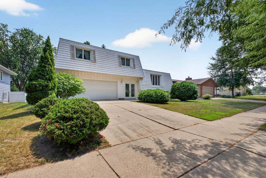 Photo of 1716 8th Avenue SE, Rochester, MN 55904 (MLS # 7119021)