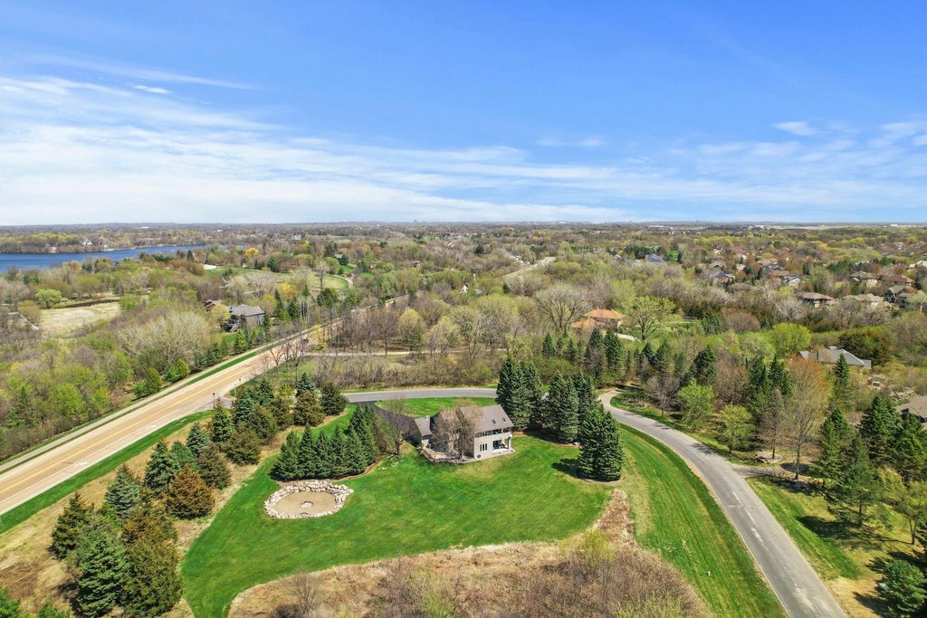 Photo of 9820 Deerbrook Dr Dr, Chanhassen, MN 55317 (MLS # 7060932)